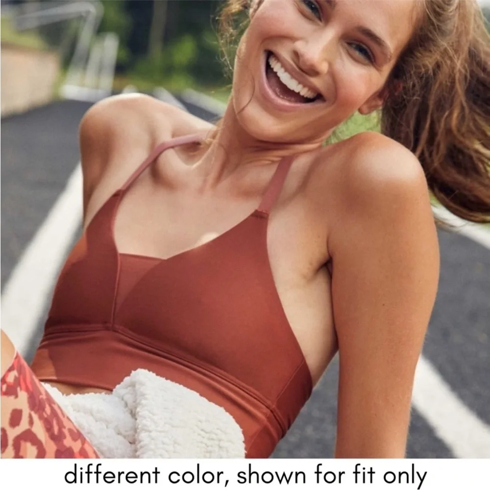 NEW Offline by Aerie American Eagle Shine Racerback Sports Bra Black Small